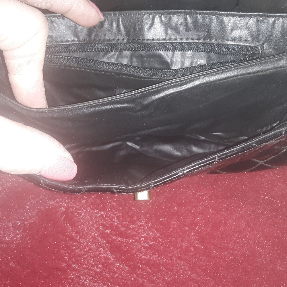 Handbag - Picture 3 of 4